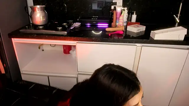 Tiffany sander online show from 03/23/25, 04:49