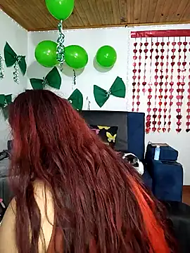 Snapshot of keila_j chatting on 03/20/25, 02:10 keila j online show from 03/20/25, 02:10