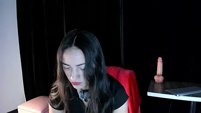 Scarlett  Fox   online show from 12/18/25, 11:27