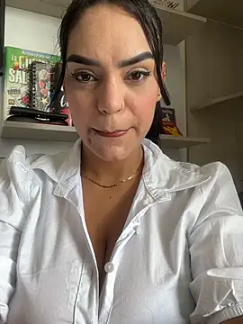 Snapshot of Sara-77 chatting on 11/22/25, 03:11 Sara-77 online show from 11/22/25, 03:11