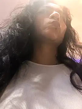 Lila Desiree online show from 12/20/25, 03:52