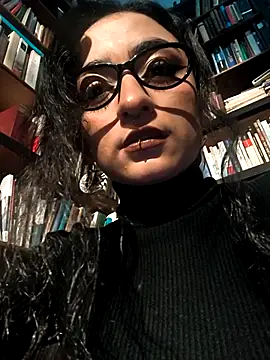 Lila Desiree online show from 04/08/26, 08:53