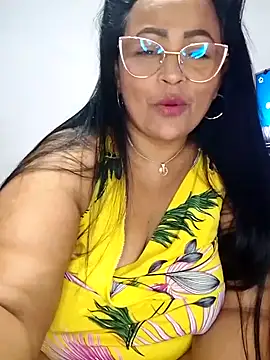 Snapshot of ScarletthJhonson- chatting on 01/23/25, 03:58 ScarletthJhonson- online show from 01/23/25, 03:58