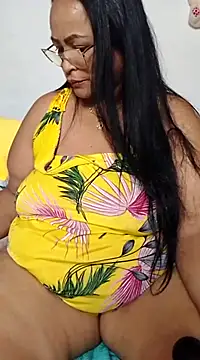 Snapshot of ScarletthJhonson- chatting on 02/19/25, 02:44 ScarletthJhonson- online show from 02/19/25, 02:44