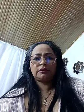Snapshot of ScarletthJhonson- chatting on 03/16/25, 08:54 ScarletthJhonson- online show from 03/16/25, 08:54