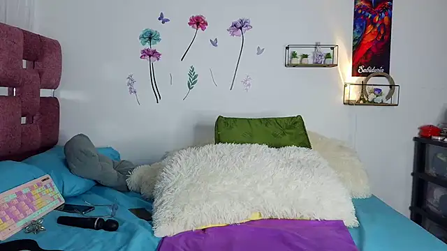 ScarletthJhonson- online show from 04/22/26, 10:00