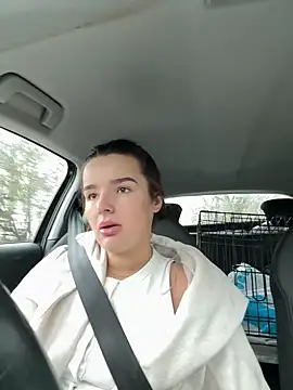 maisiesmithx online show from 12/26/24, 12:05