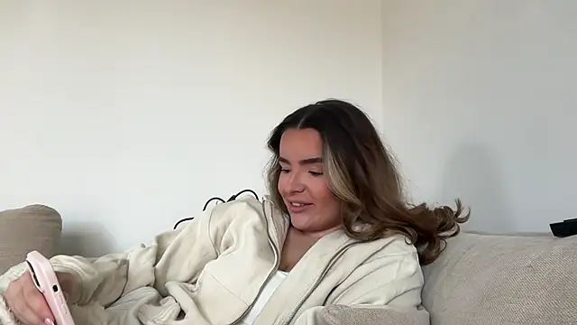 maisiesmithx online show from 03/31/26, 02:17