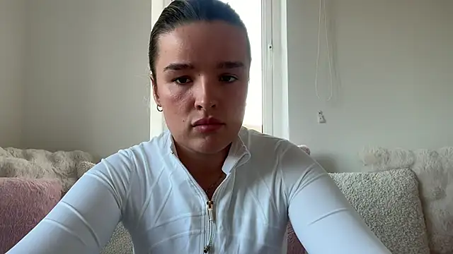 maisiesmithx online show from 07/02/26, 07:09