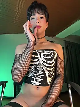 sue   0 online show from 11/21/25, 01:26