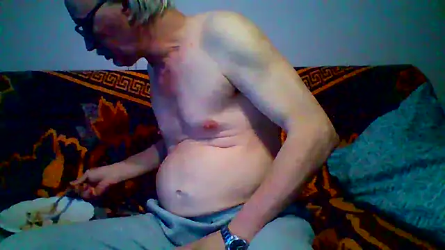 loverboyxxx69 online show from 04/21/26, 08:12