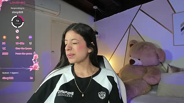 Snapshot of coraltaylor chatting on 12/07/24, 03:52 coraltaylor online show from 12/07/24, 03:52