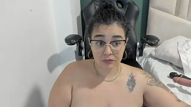 Snapshot of Reginavegaa chatting on 02/12/25, 05:58 Reginavegaa online show from 02/12/25, 05:58