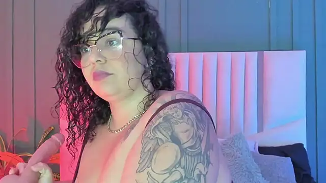 Snapshot of Reginavegaa chatting on 02/28/25, 09:15 Reginavegaa online show from 02/28/25, 09:15