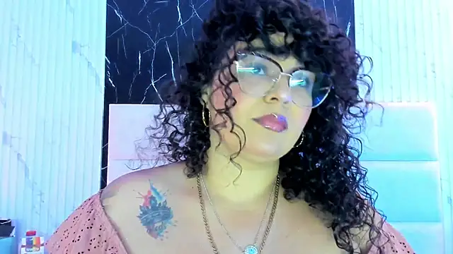 Snapshot of Reginavegaa chatting on 10/08/25, 11:30 Reginavegaa online show from 10/08/25, 11:30