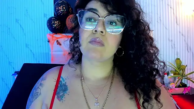 Snapshot of Reginavegaa chatting on 10/29/25, 11:45 Reginavegaa online show from 10/29/25, 11:45