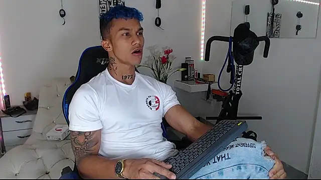 Leonard Price online show from 03/19/25, 03:08