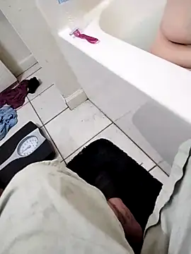 Snapshot of esadmisfit1 chatting on 02/02/25, 03:54 esadmisfit1 online show from 02/02/25, 03:54