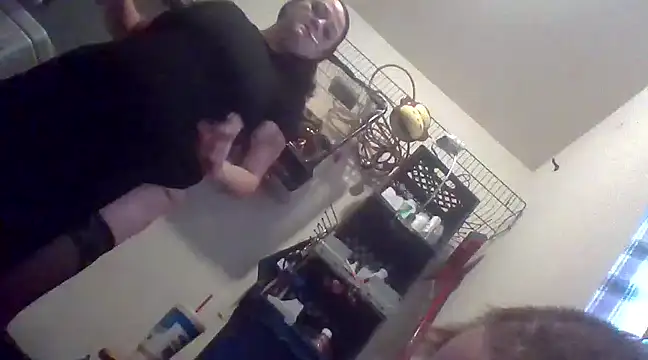 Snapshot of esadmisfit1 chatting on 02/08/25, 06:44 esadmisfit1 online show from 02/08/25, 06:44