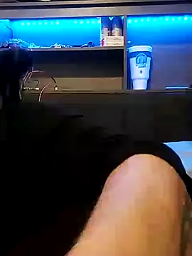 Snapshot of esadmisfit1 chatting on 03/04/25, 10:57 esadmisfit1 online show from 03/04/25, 10:57