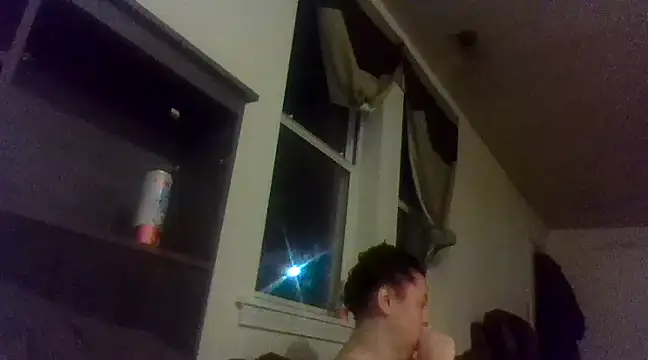 Snapshot of esadmisfit1 chatting on 03/06/25, 09:03 esadmisfit1 online show from 03/06/25, 09:03