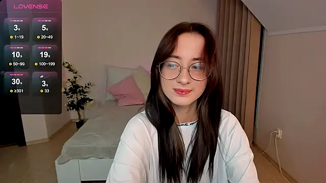 Snapshot of Dark_Lola_ chatting on 01/11/25, 10:29 Dark Lola online show from 01/11/25, 10:29