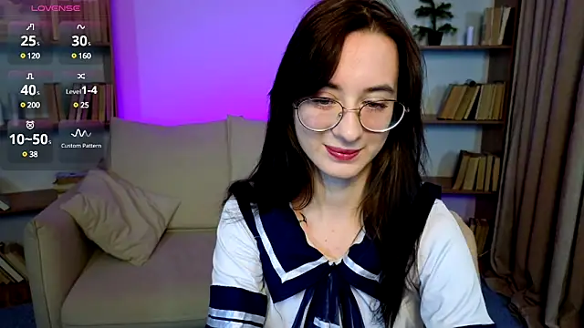 Snapshot of Dark_Lola_ chatting on 01/14/25, 09:35 Dark Lola online show from 01/14/25, 09:35