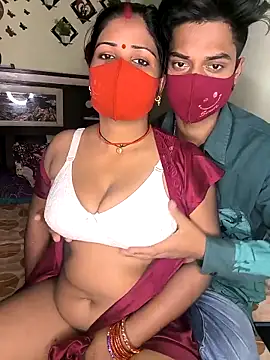 Snapshot of Indian_Lust_Couple chatting on 02/19/25, 06:10 Indian Lust Couple online show from 02/19/25, 06:10