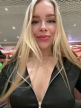 mur girl online show from 03/06/25, 07:57