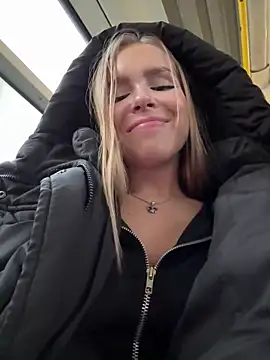 mur girl online show from 03/06/25, 02:08