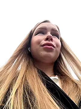 mur girl online show from 10/04/25, 09:18