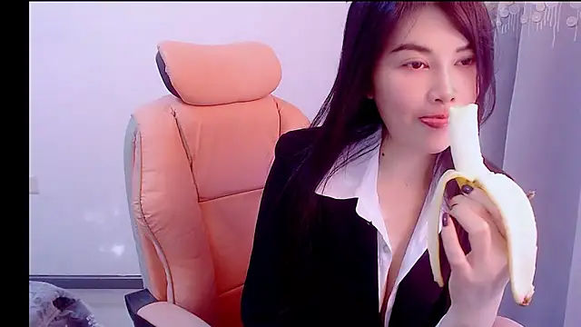 Little-sweet online show from 11/24/25, 01:38