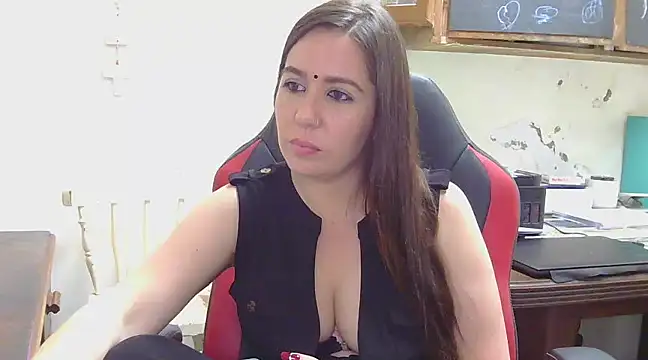Snapshot of Kiara_zoya chatting on 12/22/24, 06:59 Kiara zoya online show from 12/22/24, 06:59
