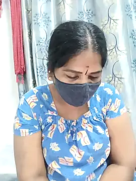 Snapshot of MaaliiiPonuTamil chatting on 01/27/25, 11:22 MaaliiiPonuTamil online show from 01/27/25, 11:22