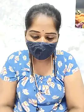 Snapshot of MaaliiiPonuTamil chatting on 02/05/25, 05:09 MaaliiiPonuTamil online show from 02/05/25, 05:09
