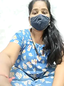 Snapshot of MaaliiiPonuTamil chatting on 02/05/25, 08:14 MaaliiiPonuTamil online show from 02/05/25, 08:14