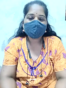 Snapshot of MaaliiiPonuTamil chatting on 02/06/25, 05:40 MaaliiiPonuTamil online show from 02/06/25, 05:40
