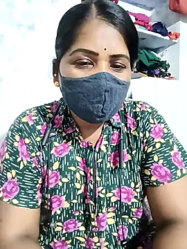 Snapshot of MaaliiiPonuTamil chatting on 02/09/25, 04:07 MaaliiiPonuTamil online show from 02/09/25, 04:07