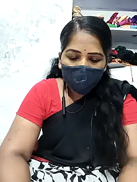 Snapshot of MaaliiiPonuTamil chatting on 02/12/25, 12:01 MaaliiiPonuTamil online show from 02/12/25, 12:01
