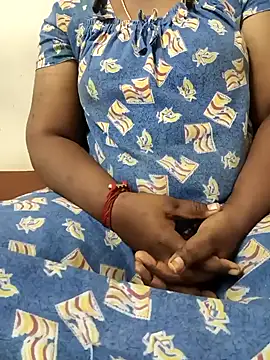 Snapshot of MaaliiiPonuTamil chatting on 02/14/25, 10:25 MaaliiiPonuTamil online show from 02/14/25, 10:25