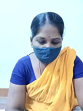 Snapshot of MaaliiiPonuTamil chatting on 02/16/25, 04:53 MaaliiiPonuTamil online show from 02/16/25, 04:53
