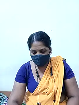 Snapshot of MaaliiiPonuTamil chatting on 02/16/25, 08:00 MaaliiiPonuTamil online show from 02/16/25, 08:00