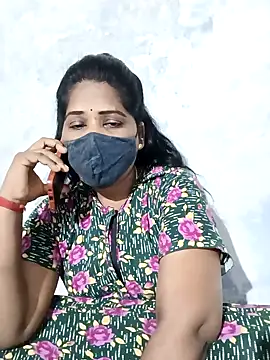 Snapshot of MaaliiiPonuTamil chatting on 02/18/25, 03:53 MaaliiiPonuTamil online show from 02/18/25, 03:53