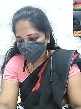 Snapshot of MaaliiiPonuTamil chatting on 02/19/25, 02:01 MaaliiiPonuTamil online show from 02/19/25, 02:01