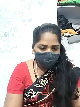 Snapshot of MaaliiiPonuTamil chatting on 02/19/25, 07:48 MaaliiiPonuTamil online show from 02/19/25, 07:48