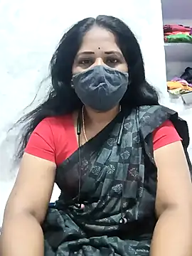 Snapshot of MaaliiiPonuTamil chatting on 02/21/25, 01:33 MaaliiiPonuTamil online show from 02/21/25, 01:33