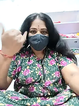 Snapshot of MaaliiiPonuTamil chatting on 02/23/25, 11:00 MaaliiiPonuTamil online show from 02/23/25, 11:00