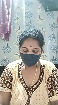 Snapshot of MaaliiiPonuTamil chatting on 02/27/25, 11:37 MaaliiiPonuTamil online show from 02/27/25, 11:37