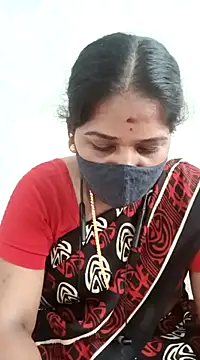 Snapshot of MaaliiiPonuTamil chatting on 03/04/25, 03:11 MaaliiiPonuTamil online show from 03/04/25, 03:11