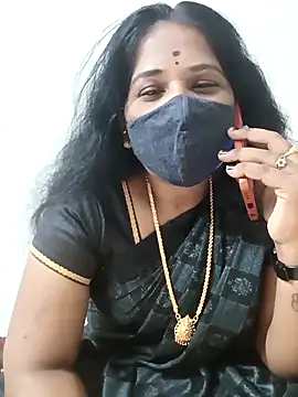 Snapshot of MaaliiiPonuTamil chatting on 03/05/25, 04:35 MaaliiiPonuTamil online show from 03/05/25, 04:35